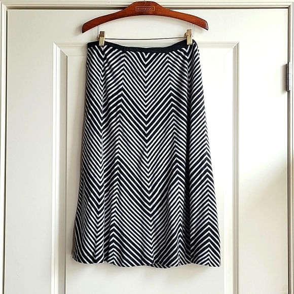 Anne Klein Chevron Print Midi Skirt - Picture 1 of 5